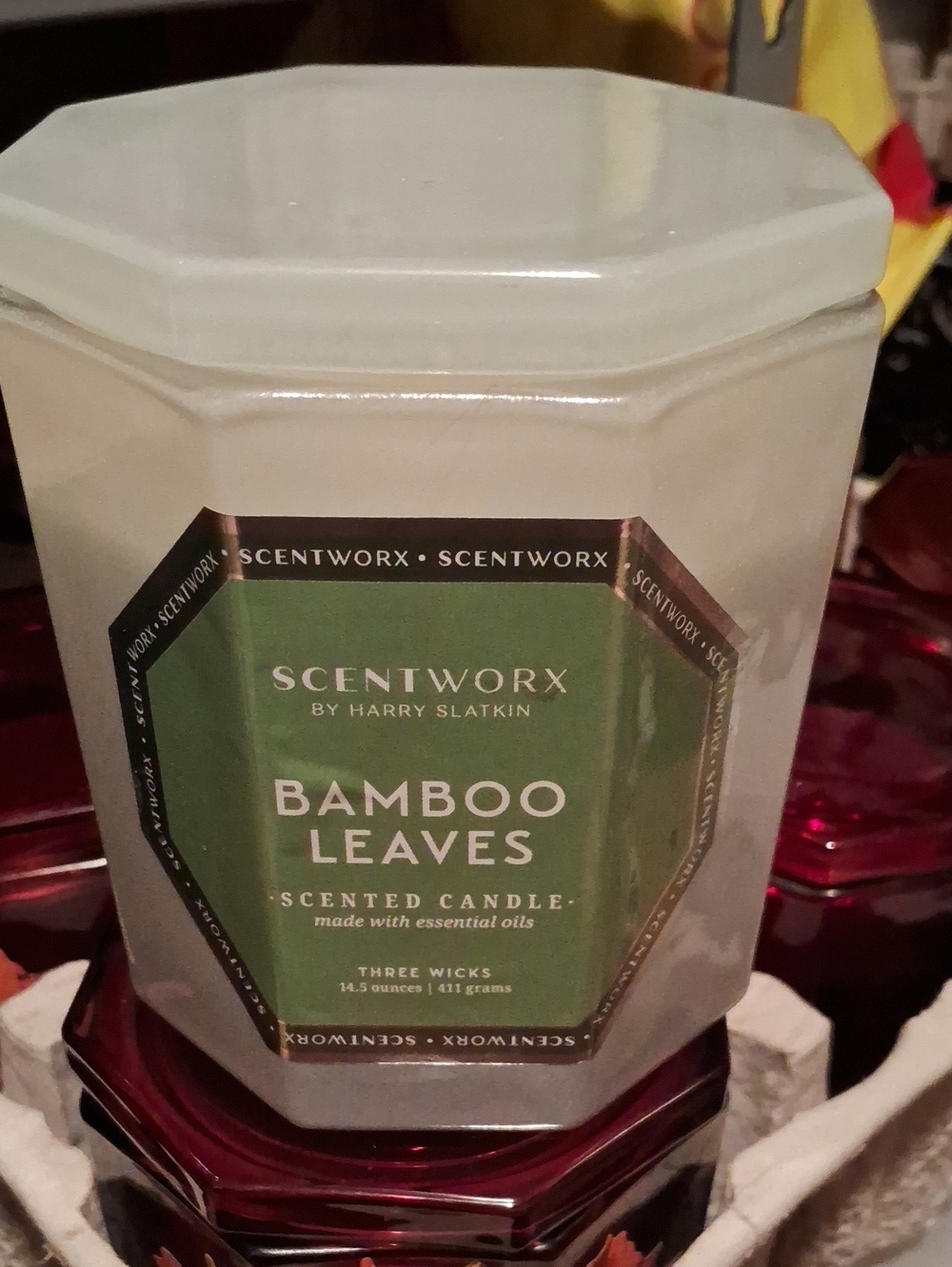 Bamboo Leaves Scented Candle — Green